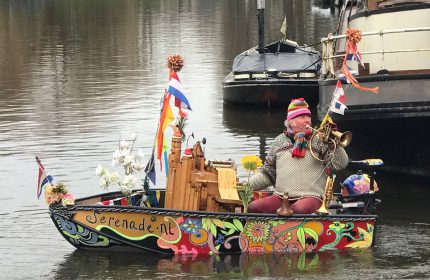 Kerstmuziekboot Reinier Sijpkens Wolwevershaven Dordtse December Dagen Dordrecht Evenement